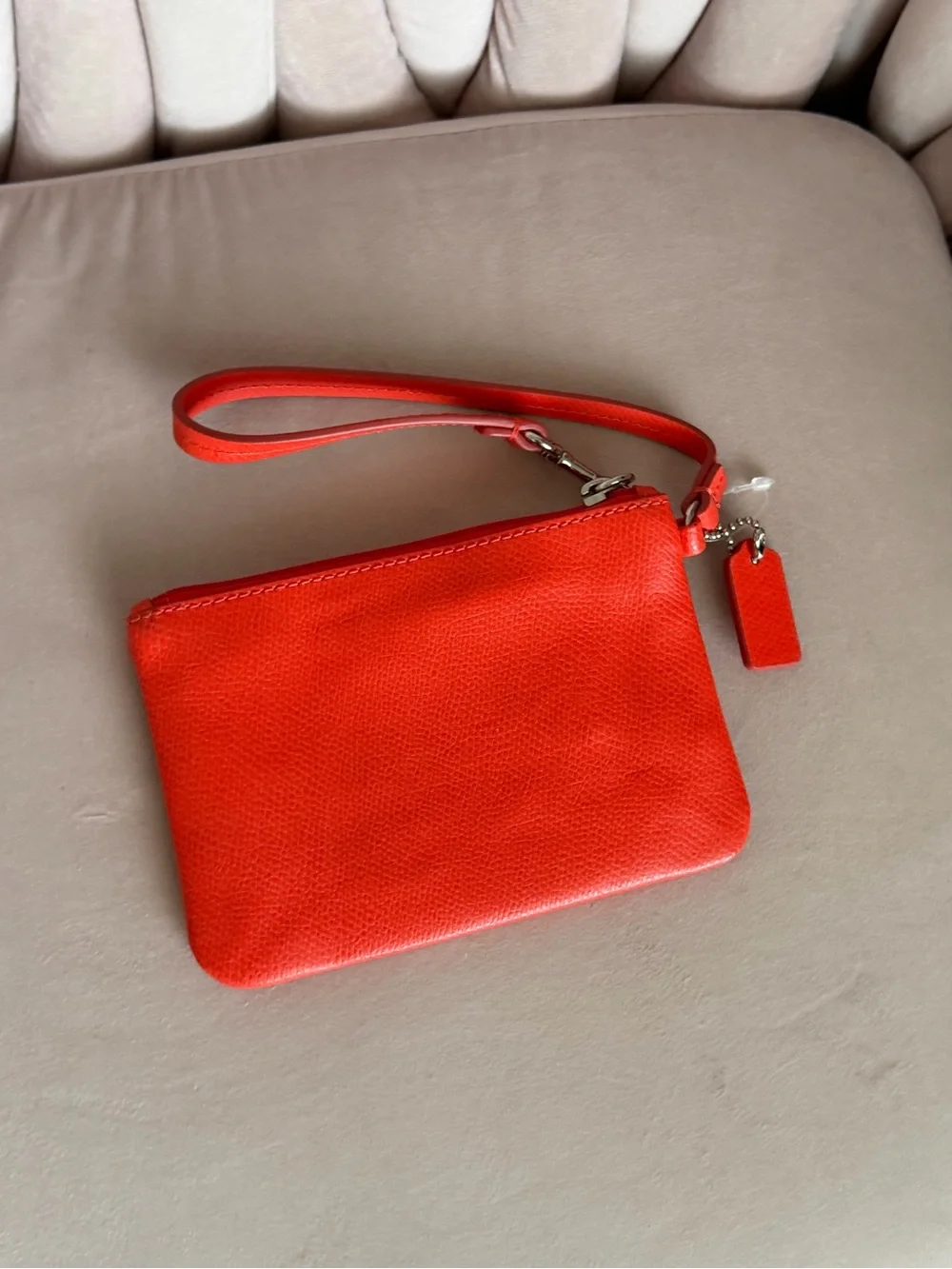 Coach F52850 Crossgrain Leather Small Wristlet in Orange 🍊